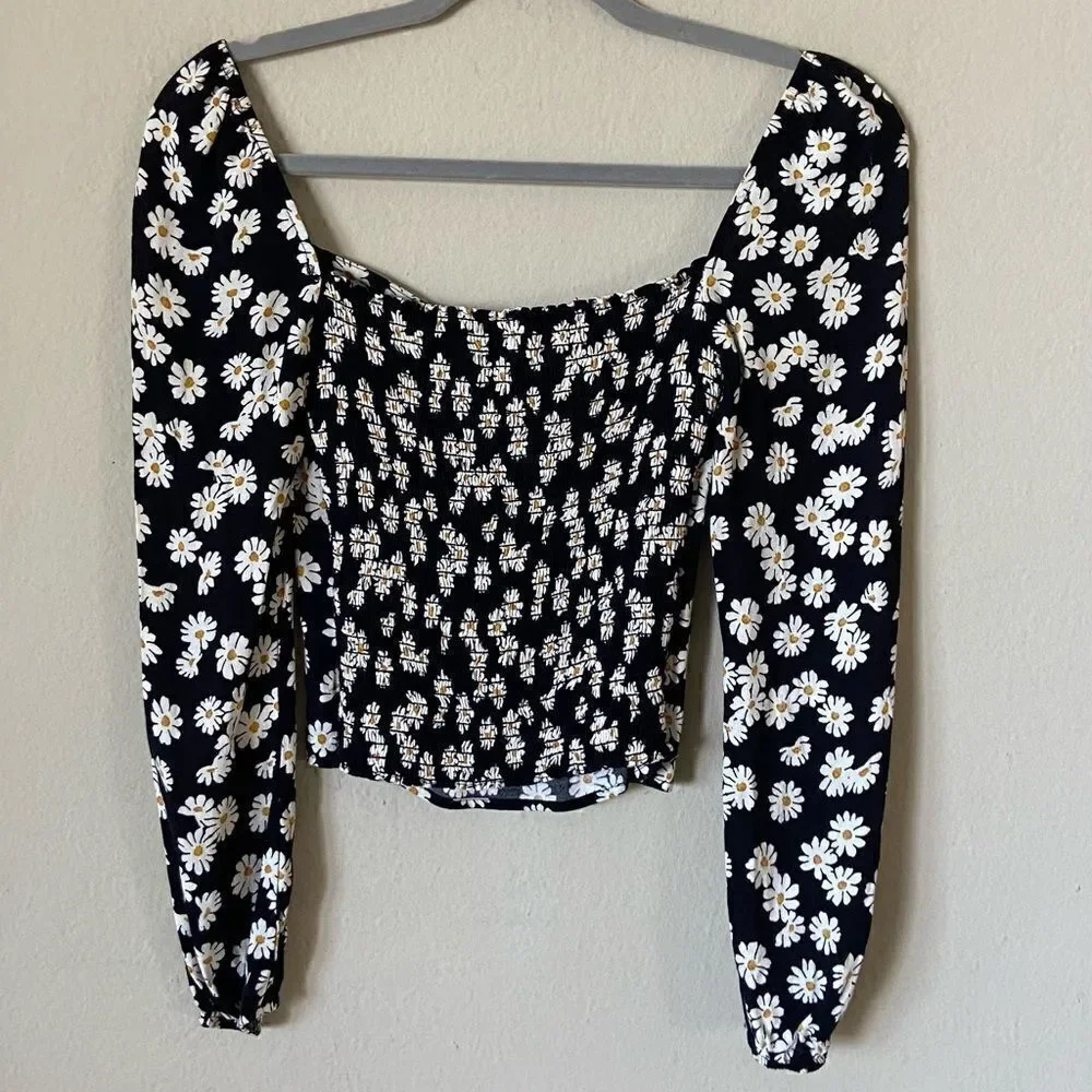 Reformation Reign Black Crop Top Blouse Daisy Floral Size 0